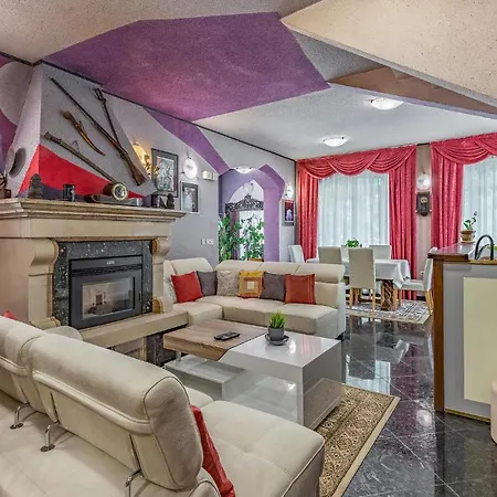 Cozy In With Kitchen Holiday home *