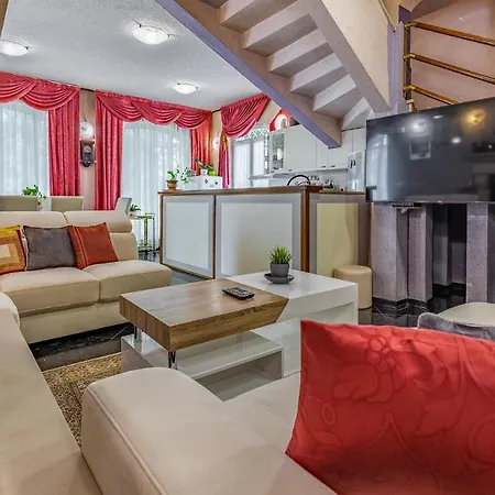 Cozy In With Kitchen * Medulin
